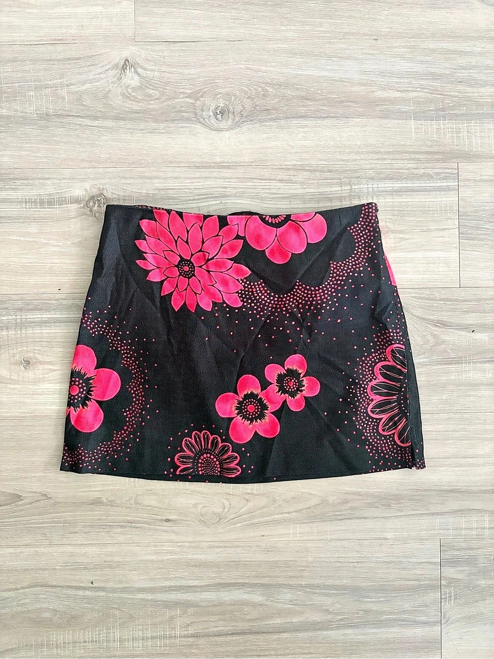 Vintage Y2K Express Floral Mini Skirt Black & Pink